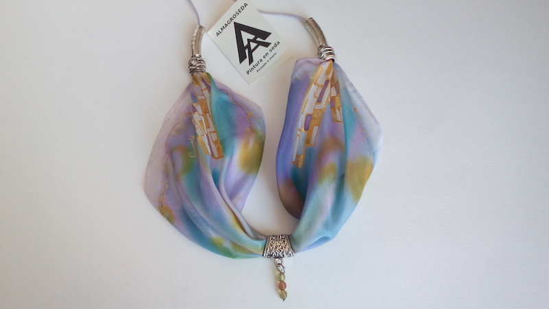 COLLAR PAÑUELO DE SEDA